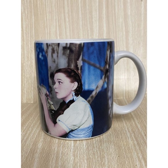Warner Bros. Other - Warner Brothers Wizard of‎ Oz  Dorthy Tin Man Scarecrow 1999 Graphic Coffee Mug